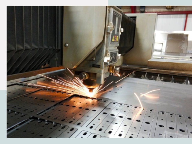 Лазерная резка металла в Клинцах от 624 руб.